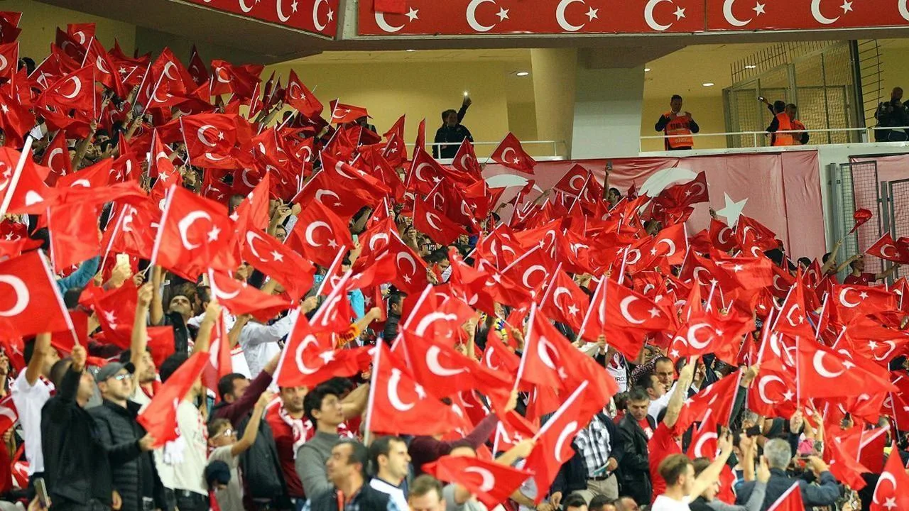 Türkiye-Gürcistan maçından elde edilecek tribün gelirlerinin Gazze'ye bağışlanacağı duyurusu