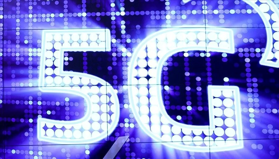 Başlık: Her 4 telefondan 3'ü 5G'ye uyumsuz yazılı haber görseli