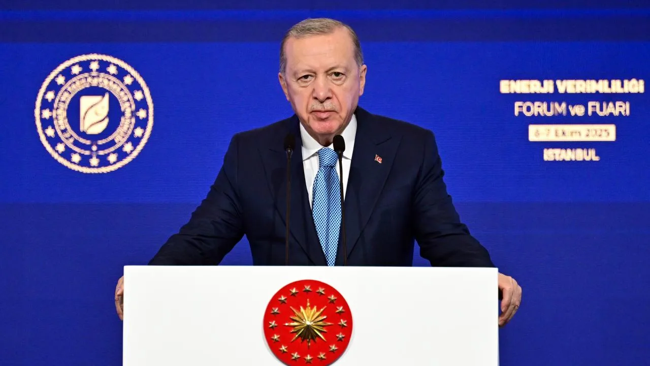 Ana muhalefetin enerji politikası eksikliğini vurgulayan politika tartışması görseli