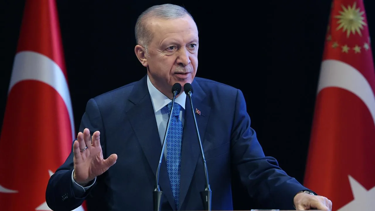 İsrail'in verdiği taahhütlere bağlı kalmasının sağlanmasını vurgulayan haber başlığıyla ilişkili görsel