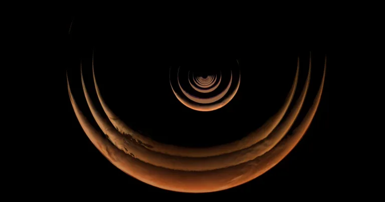 NASA tarafından paylaşılan Mars yüzeyi ve gökyüzüne ait büyüleyici uzay görüntüleri
