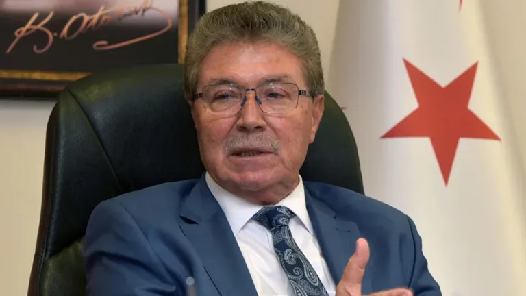 Yıllardır konuşulan değil, yapılmayanı yapıldığı mesajını vurgulayan haber başlığı yazılı görsel