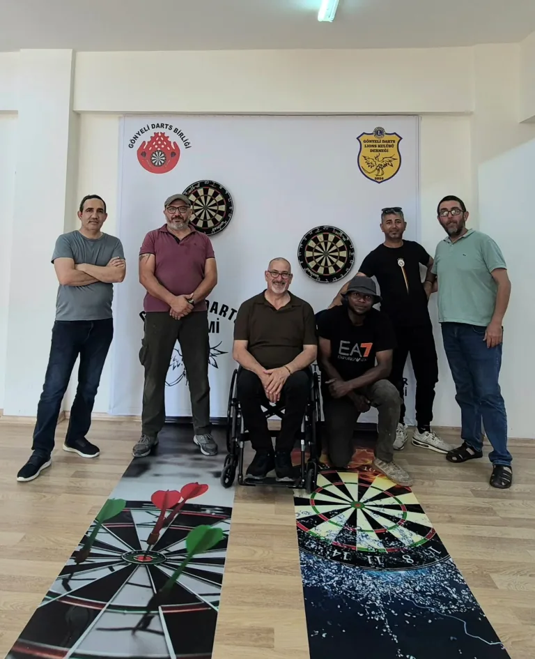 Gönyeli Darts Lions Kulübü tarafından üyelerin kullanımına sunulan yeni aktivite odasının iç mekan görünümü