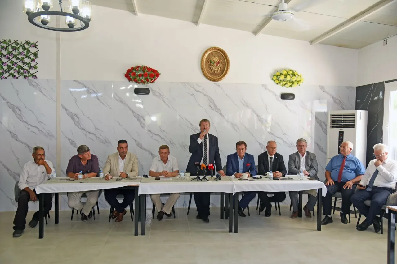 Yaşlı yaşam merkezi binası ve çevresine ilişkin genel bir görünüm, olumlu yatırım vurgusu