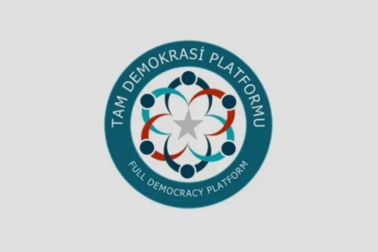 Tam Demokrasi Platformu’nun KKTC temsilcisi olarak atanan Gürlek’in portre fotoğrafı