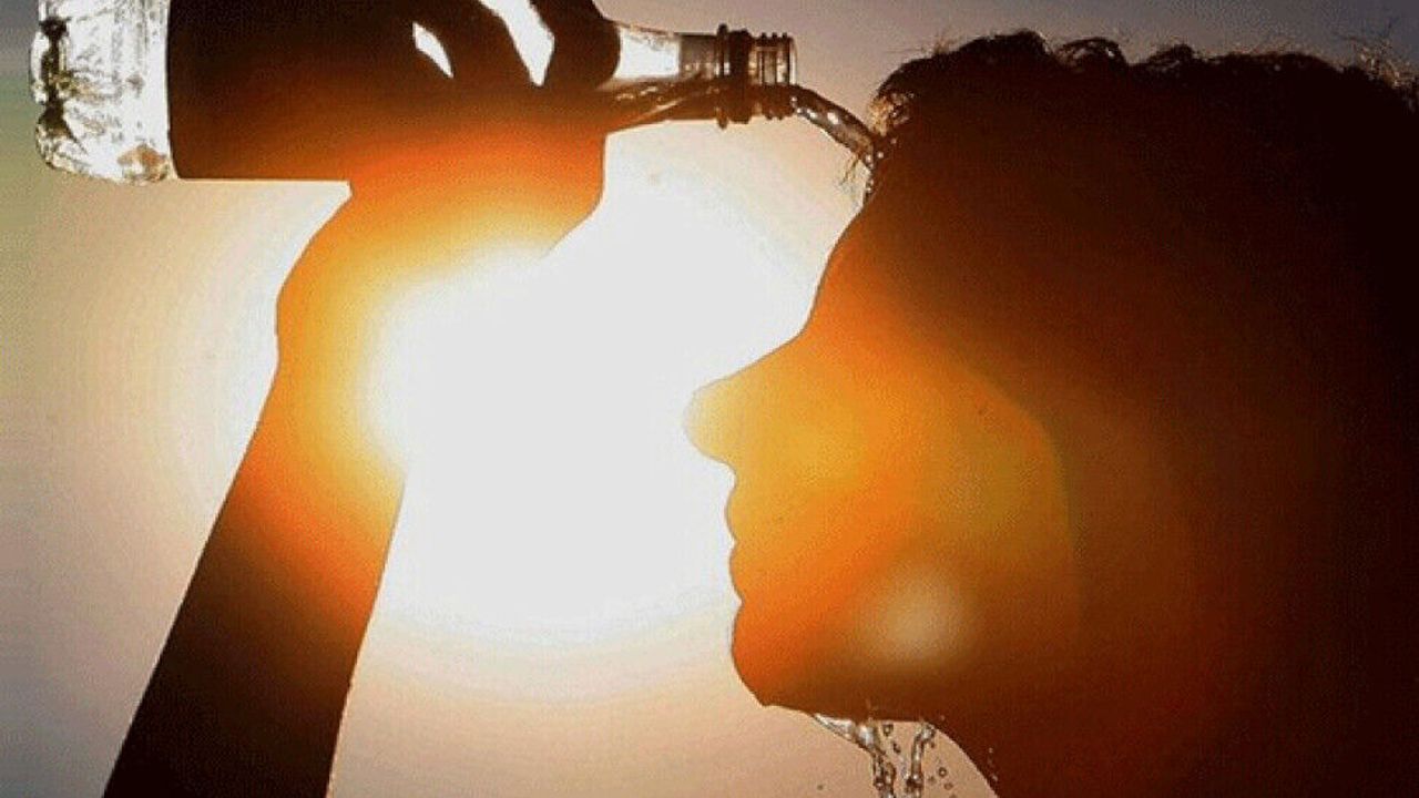 Yaz sıcakları ve yüksek nemin ruhsal dengede olumsuz etkilerine işaret eden bir görsel