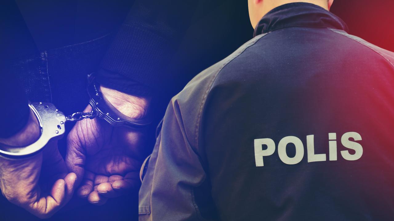 Adliyeye getirilen zanlıların elleri kelepçeli, etrafta güvenlik ve polisler bulunuyor
