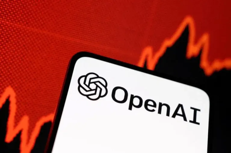 OpenAI logosu ve Avrupa haritası birleşimi — Avrupalı kullanıcıları etkileyen haber görseli