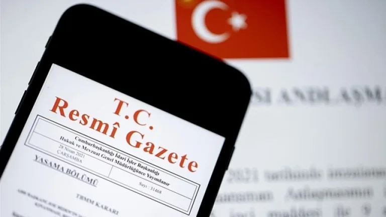 Terörle mücadele ve güvenlik düzenlemelerini içeren kanun metninin yayımlandığı Resmi Gazete sayfası üzerinde duran başlık ve sütunlar