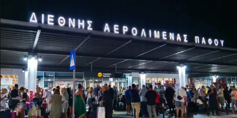 Kıbrıs’ın güneyinde turizmin yüzde 8 gerilediğini belirten haber başlığına uygun, ilgili görsel için kısa açıklama