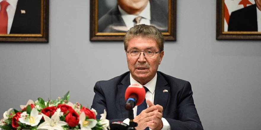 Ankara'da batığın çıkarılması için teknik imkanların değerlendirileceği toplantı veya çalışma sürecine işaret eden fotoğraf
