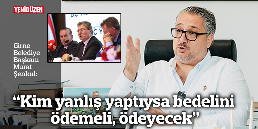 Şenkul konuşurken mikrofonlara bakıyor, ciddi ifadesiyle konuşma yapıyor