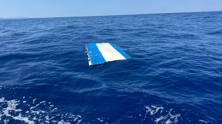 Ulaştırma Bakanlığı ile Türkiye heyetinin Filo Jet teknik incelemesini gösteren toplantı veya saha çalışması görüntüsü