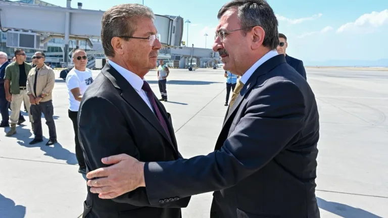 Türkiye Cumhurbaşkanı Yardımcısı Cevdet Yılmaz'ın taziye ziyareti için Kuzey Kıbrıs Türk Cumhuriyeti'nde bulunduğuna ilişkin ifade