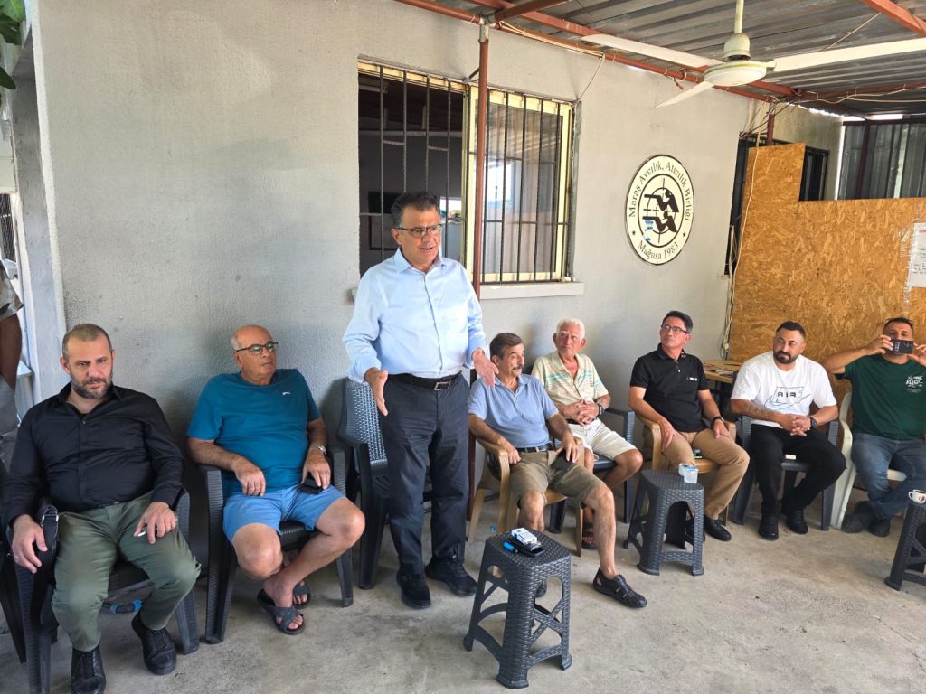 CTP üyeleri Gazimağusa'da yurttaşlarla görüşüyor