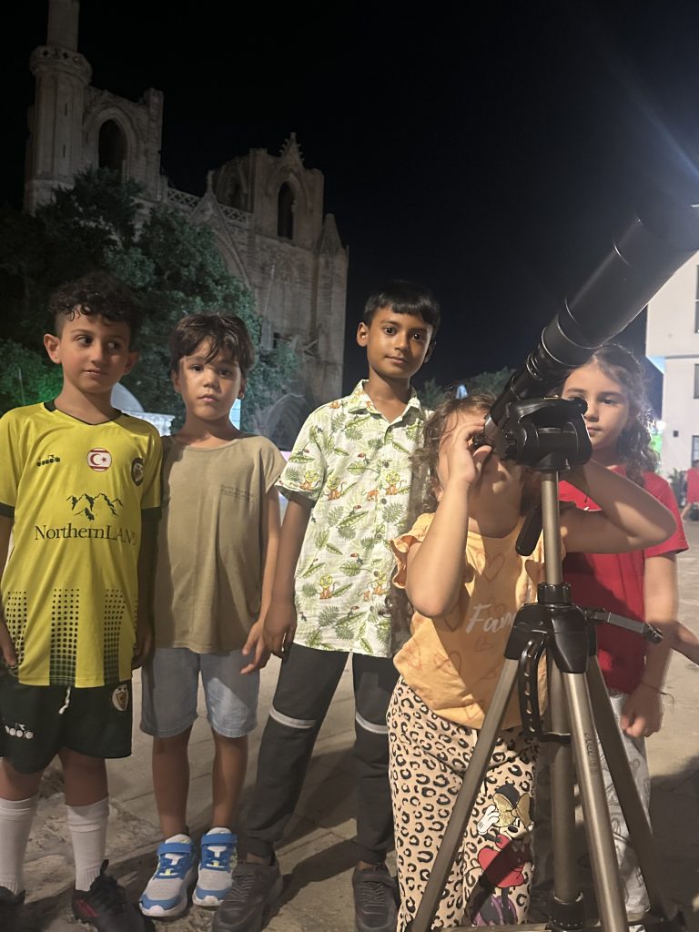 SAMTAY Vakfı, gökyüzü gözlem programı düzenledi