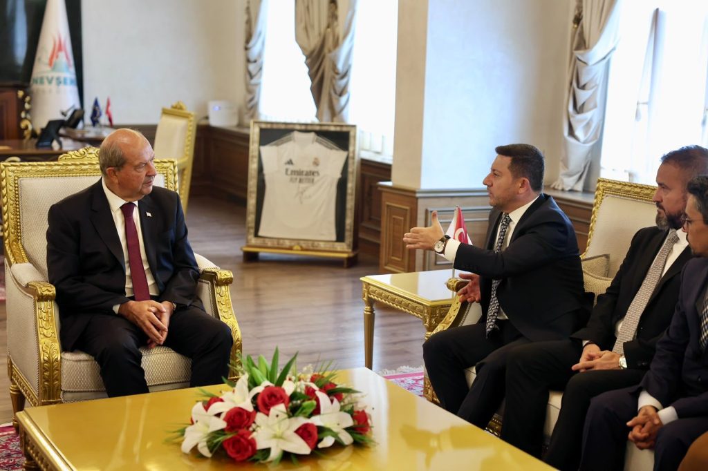 5. Cumhurbaşkanı Tatar’ın Nevşehir Belediyesi ziyaretine dair resmi görüş gösteren fotoğraf