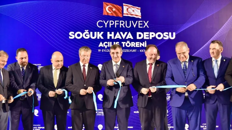 Cypfruvex’in 15 bin tonluk soğuk hava deposunun hizmete girdiğine ilişkin tesis dış cephesi veya depo görüntüsü