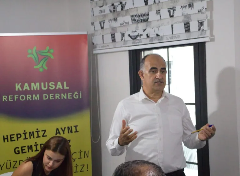 Kamusal Reform Derneği kurucuları toplu halde; Kurucu Başkan Mehmet Yulaf öne çıkıyor