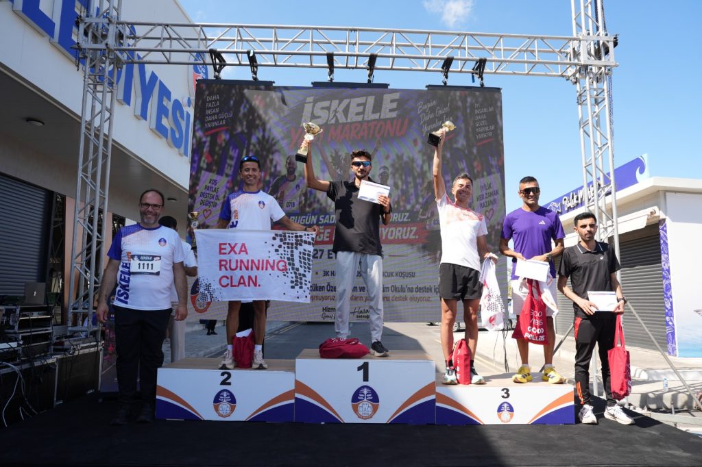 İskele Yarı Maratonu koşuldu… Sadıkoğlu: “Birlikte bir gelecek için adım atıyoruz”