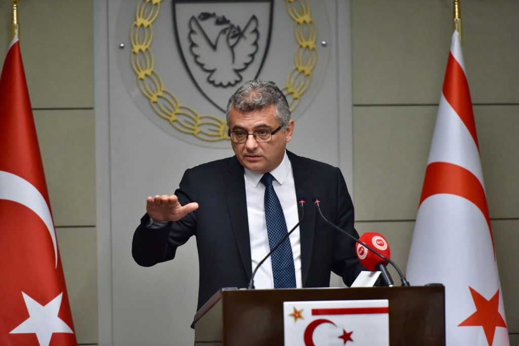 Erhürman: “Güven yaratıcı önlemlerin birkaç tanesi üzerinde uzlaşma ihtimalimiz varsa görüşmeye katılacağımı bildirdim”