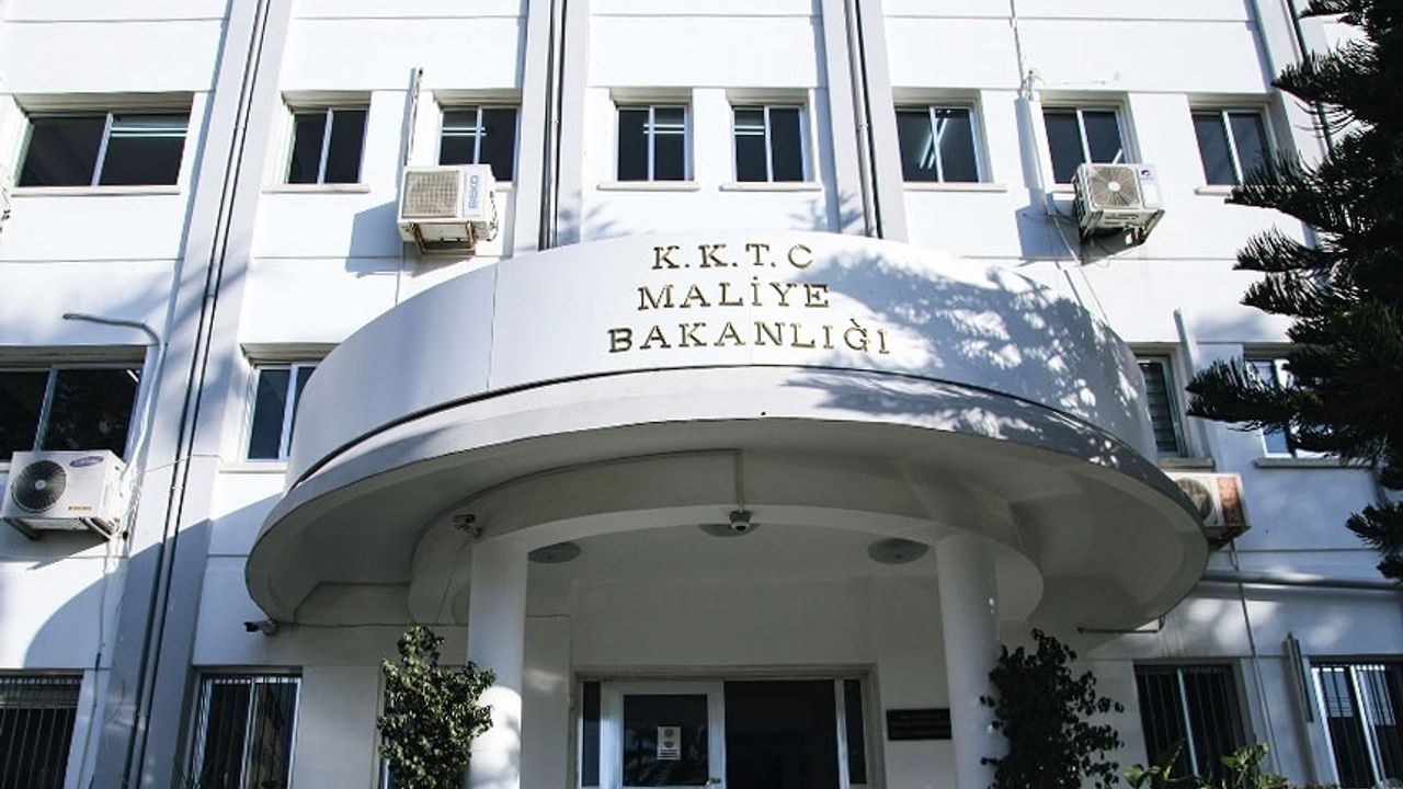 Maliye Bakanlığı’nın borçlanma kararını duyuran yazı ve finansal rakamlar içeren görsel