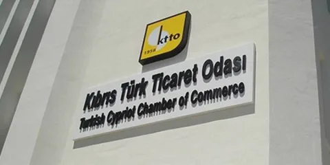 Kıbrıs Türk Ticaret Odası standında promosyona katılan temsilciler ve ziyaretçiler
