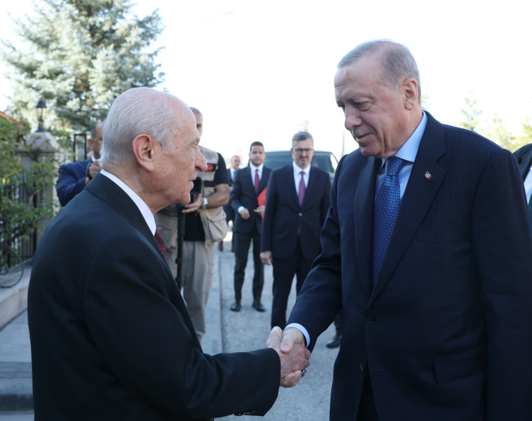 Cumhurbaşkanı Erdoğan, Bahçeli'yi ziyaret ediyor