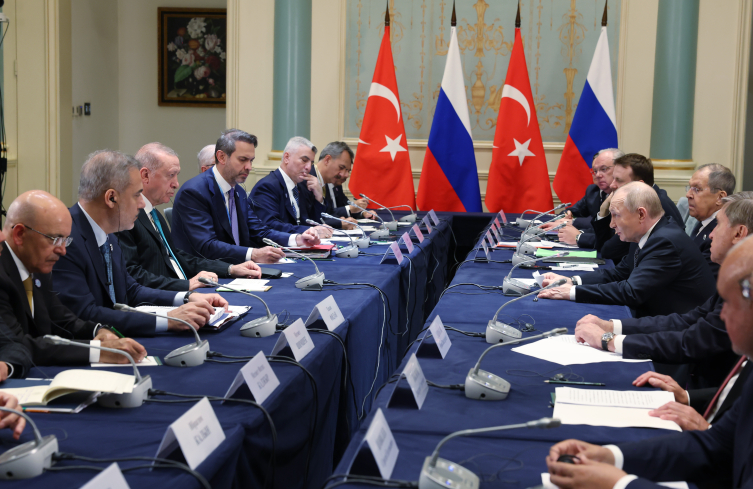 Cumhurbaşkanı Erdoğan, Çin'de Putin ile görüştü