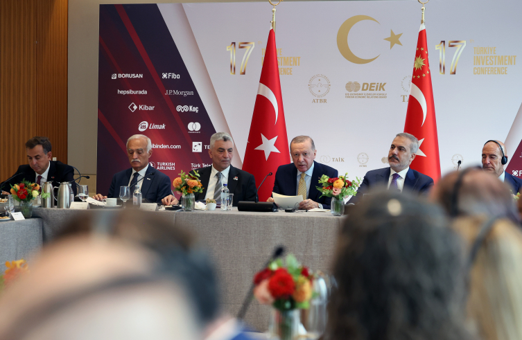 Cumhurbaşkanı Erdoğan: ABD ile enerji ve savunma sanayi iş birliğini öncelikli alanlar olarak görüyoruz