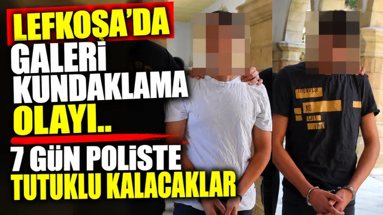 Lefkoşa’daki bir galerinin gece görüntüsü, dış cephe ve itfaiye müdahalesi bilgisi yok