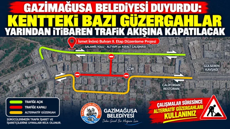 Gazimağusa Belediyesi duyuru panosu veya trafik şeridiyle kapatılan bir yolun işaretleri