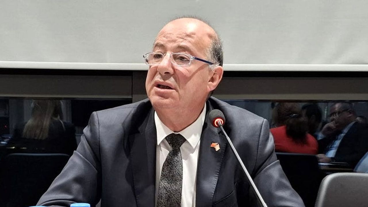 Sağlık Bakanı Dinçyürek ile Altuğra arasında sert bir konuşma anı