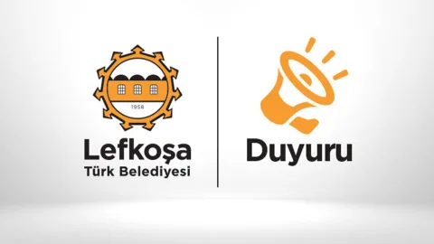 Kemal Şemiler Caddesi'nde araçların ve yaya geçidinin bulunduğu kontrollü trafik akışı