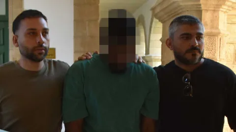 350 gram hintkeneviriyle yakalanan zanlının cezaevine gönderilmesine ilişkin haber görseli