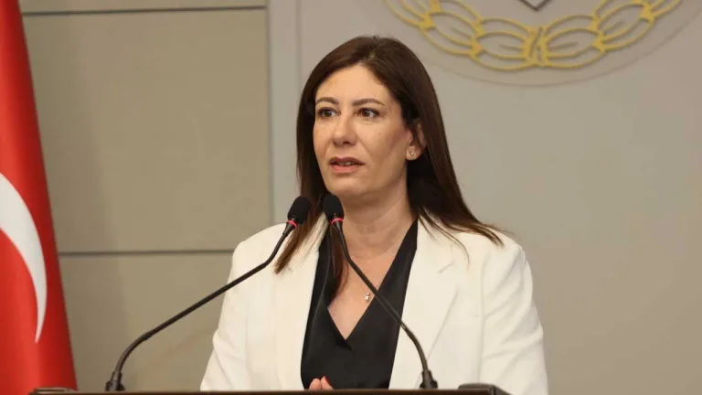 İncirli konuşuyor; seçim hazırlıkları ve 6 Aralık kararına ilişkin görüş bildiriliyor