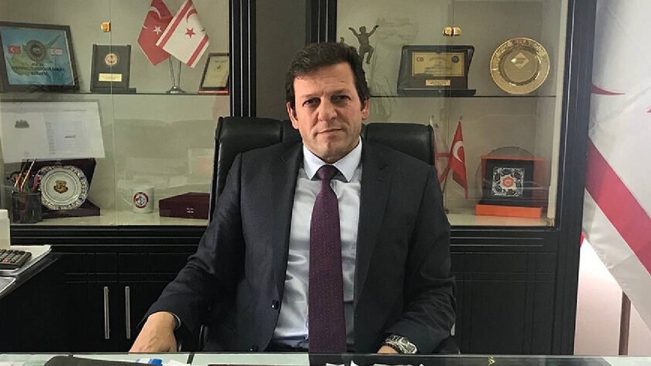 Güneş’in batarken oluşturduğu sıcak renkler ve gökyüzünde yumuşak ışık geçişleri