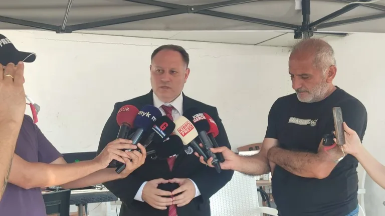 Öztürkler heyeti, gemi faciasının soruşturulması gerektiğini vurguluyor