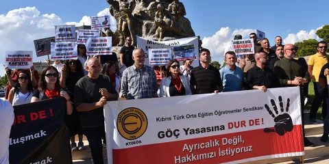 KTOEÖS üyeleri Mağusa merkez ve çevre okullarda grev ve eylem gerçekleştiriyor