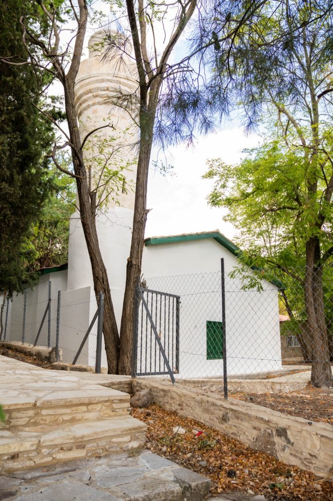 Güney Kıbrıs’taki Gilan (Ceylan) Köyü Camii’nde koruma çalışmaları tamamlandı