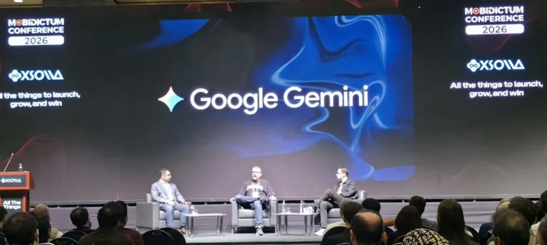 KKTC’den yazılımcıların “Mobidictum” konferansında buluştuğu etkinlik sahnesi