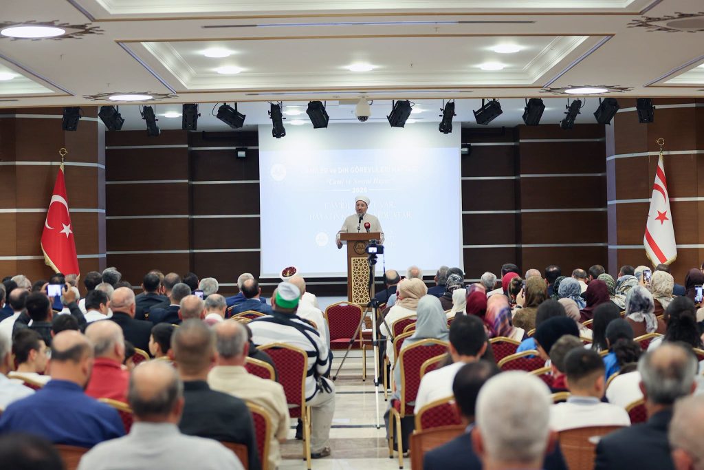 Türkiye Diyanet İşleri Başkanı Arpaguş KKTC'de din görevlileriyle buluştu