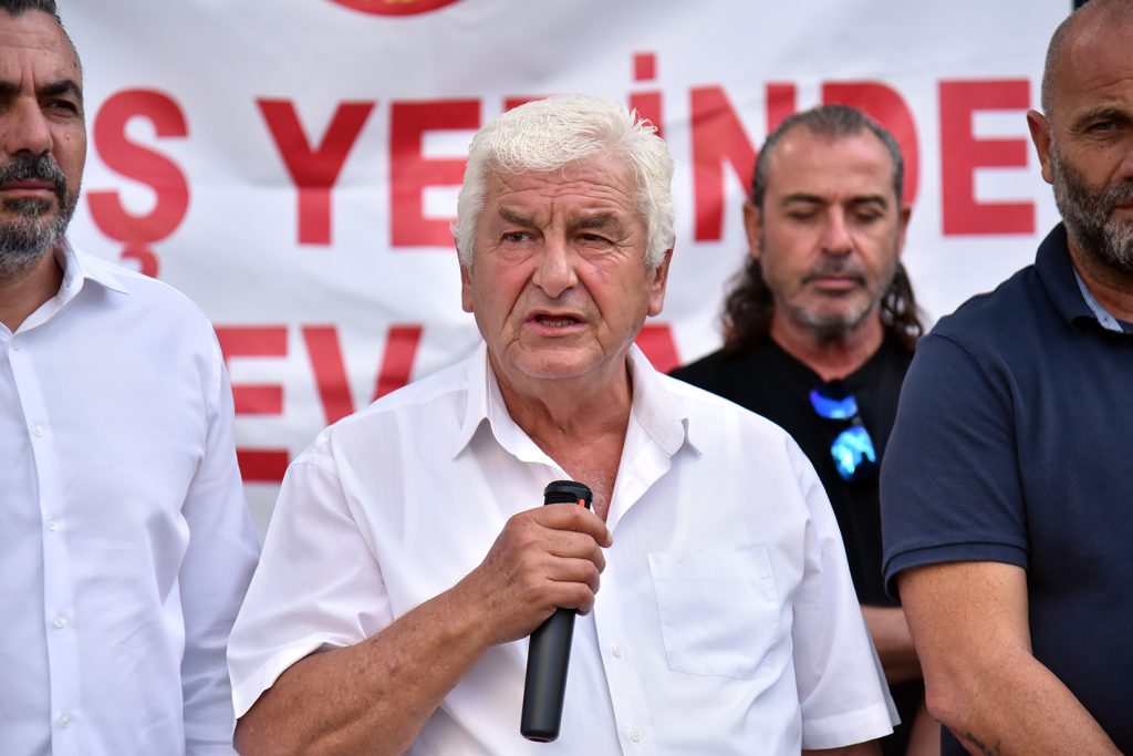 Kamu sendikaları El-Sen’e destek için topluca greve gitmeye hazırlanıyor, Bıçaklı ilk grevin BES tarafından belediyelerde yapılacağını açıklıyor.