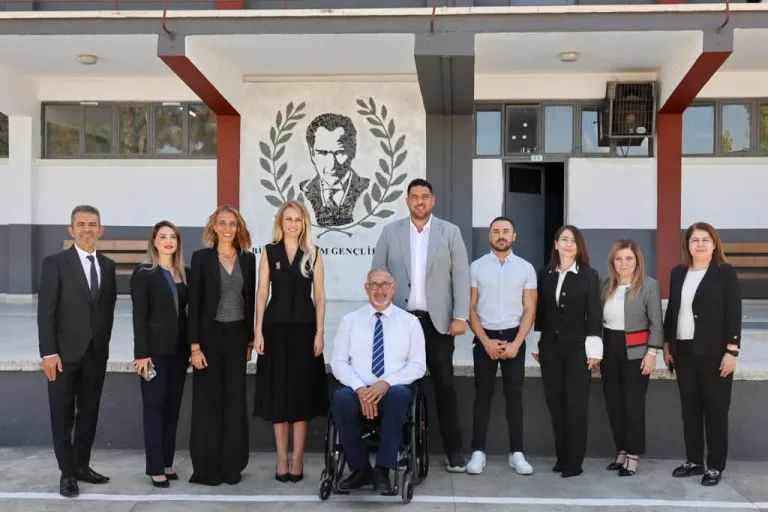 Nilden Bektaş Erhürman okullarda engellilere yönelik düzenlemeleri incelerken