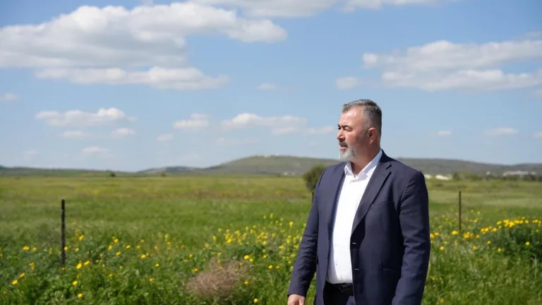 Bebek, halk sağlığını koruyacaklarını belirten açıklama yapıyor