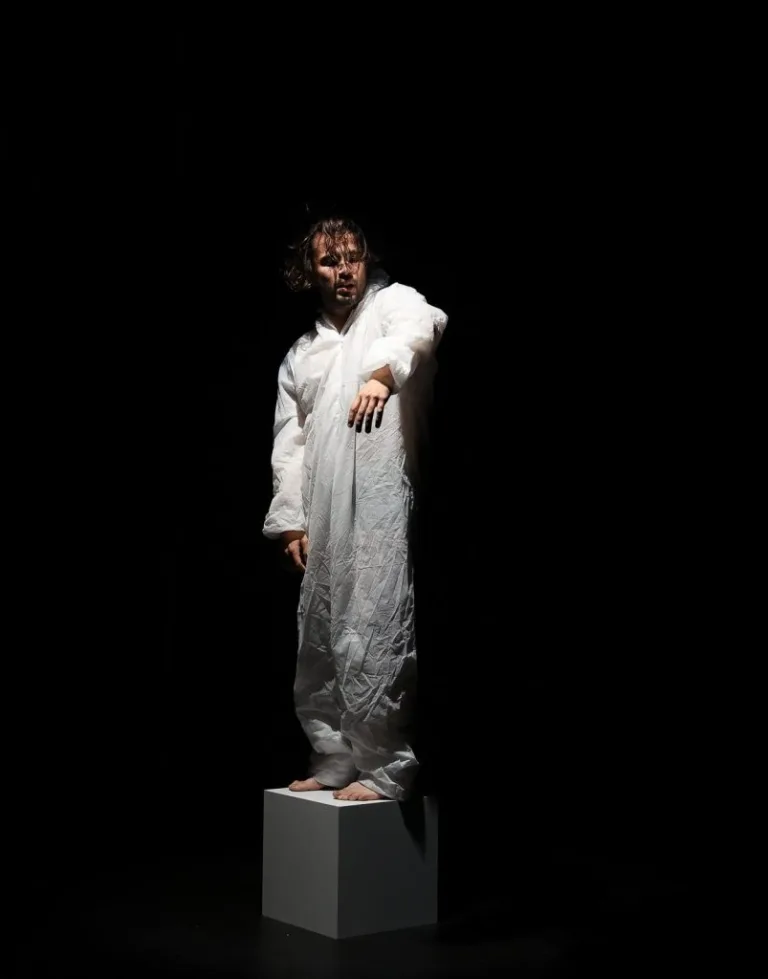 Bekir Şimşek, ARUCAD öğretim görevlisi, Ankara’daki çağdaş dans festivalinde