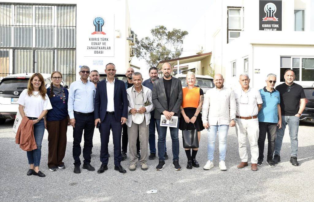 Harmancı, esnaf ve ticaret odalarını ziyaret etti