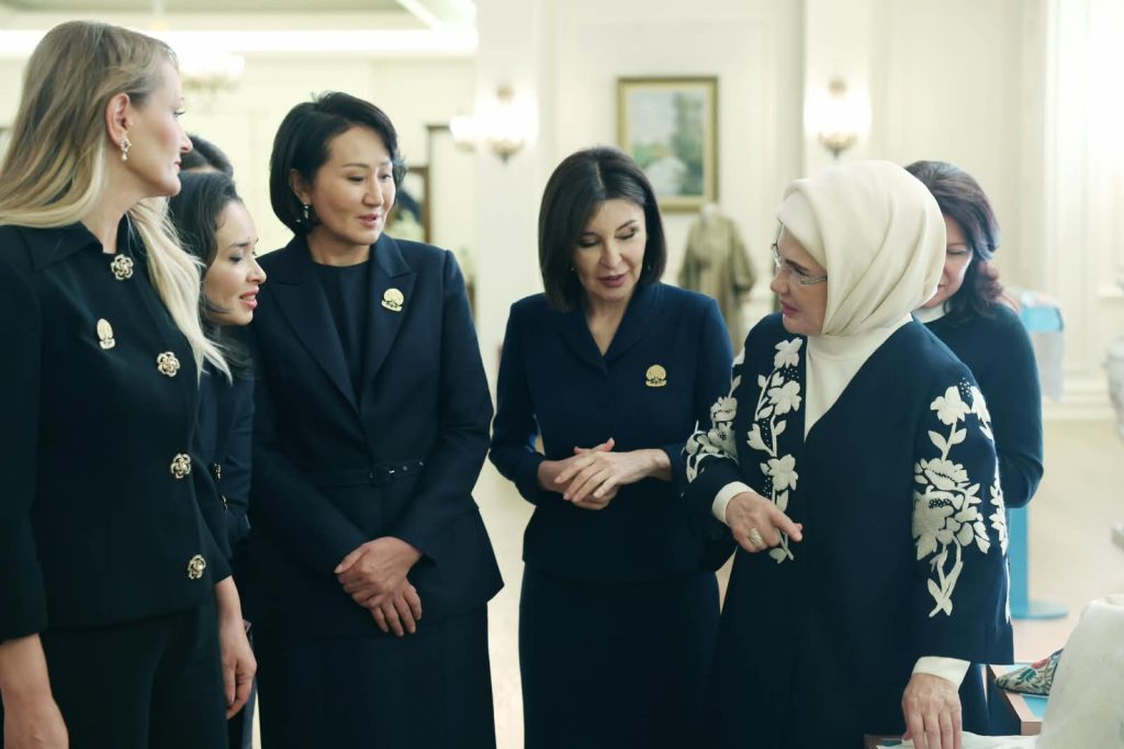 Nilden Bektaş Erhürman, Aile ve Kadın Konseyi I. Yüksek Onur Kurulu Toplantısı’nda katılarak konuşma yaptı