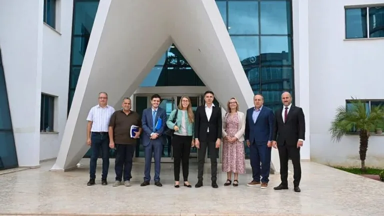 Amcaoğlu konuşurken, master planın kentin gelecek 30 yılına etkilerini anlatıyor