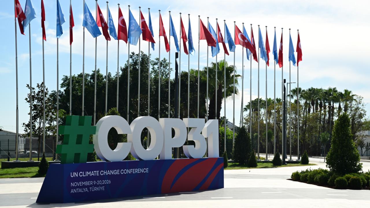 COP31 iklim zirvesi için Antalya sahilinde düzenleme hazırlıkları ve etkinlik alanı düzeni